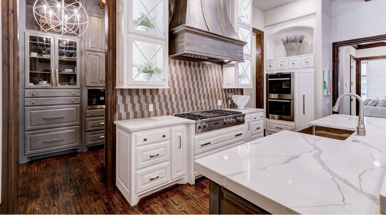 Calacatta Quartz Kitchen Countertops with White Marble Look and Bold Veining